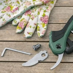 BOSCH Sécateur Easy Prune - 06008B2100 6 BOSCH Sécateur Easy Prune - 06008B2100 -Forêt Jardin Soldes Magasin bosch secateur easy prune 06008b2100 2