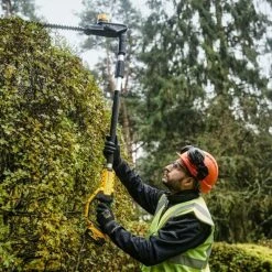 Taille Haie électrique DEWALT Taille Haies Sur Perche Orientable 18V Solo - DCMPH566N-XJ 11 Taille Haie électrique DEWALT Taille Haies Sur Perche Orientable 18V Solo - DCMPH566N-XJ -Forêt Jardin Soldes Magasin dewalt taille haies sur perche orientable 18v solo dcmph566n xj 4