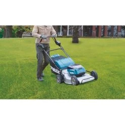 Tondeuse électrique MAKITA Tondeuse Auto-tractée 36 V 2 X 18 V Li-Ion Solo - DLM533Z -Forêt Jardin Soldes Magasin makita tondeuse auto tractee 36 v 2 x 18 v li ion solo dlm533z 2